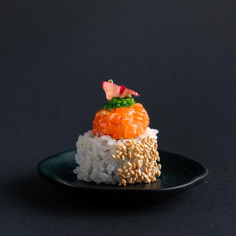 Salmon Tataki/Kale Pesto